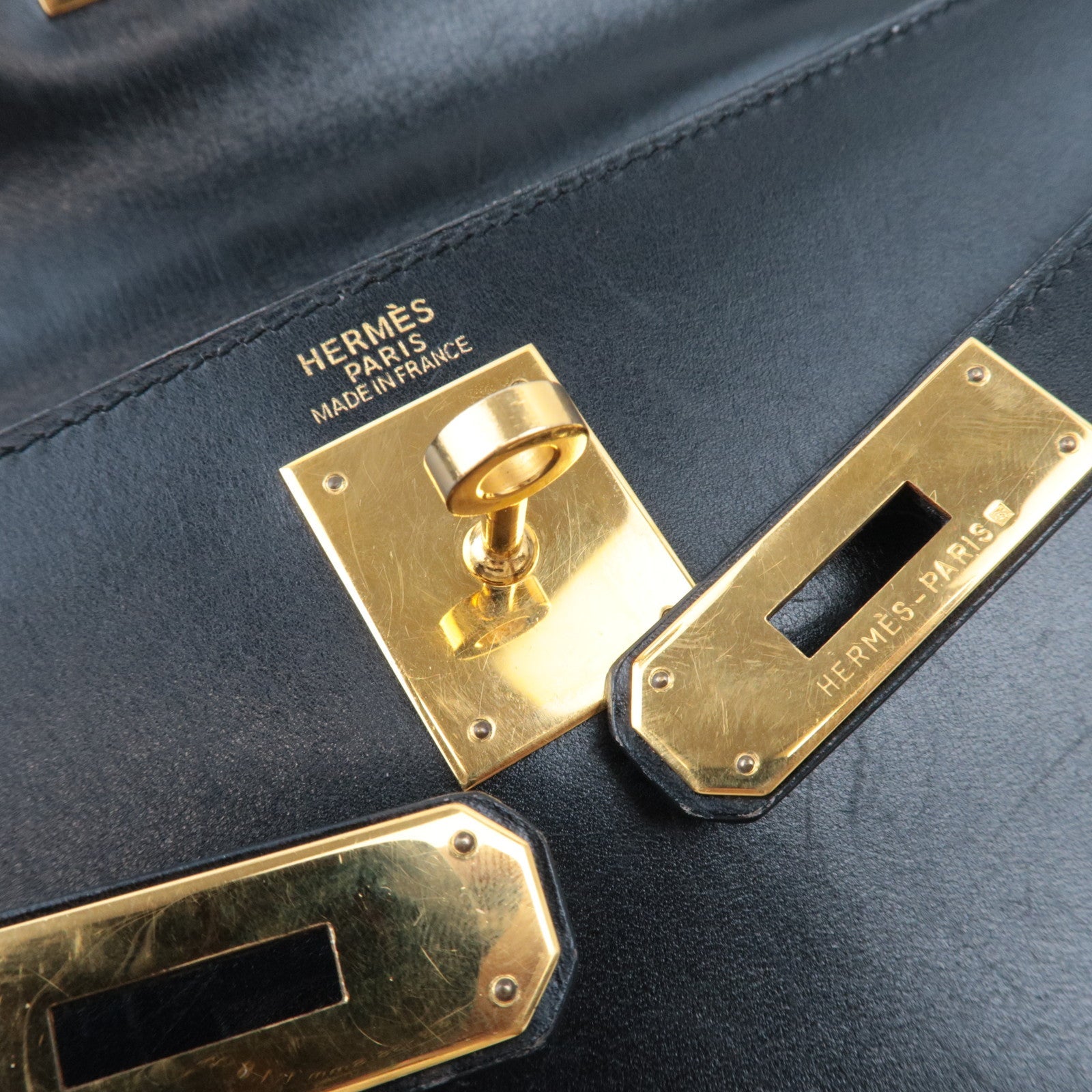 HERMES Kelly 32 B Stamp (1998) Box Calf 2Way Handbag Black Gold HDW *Box, Dust bag, Strap, Key Lock, Clochette