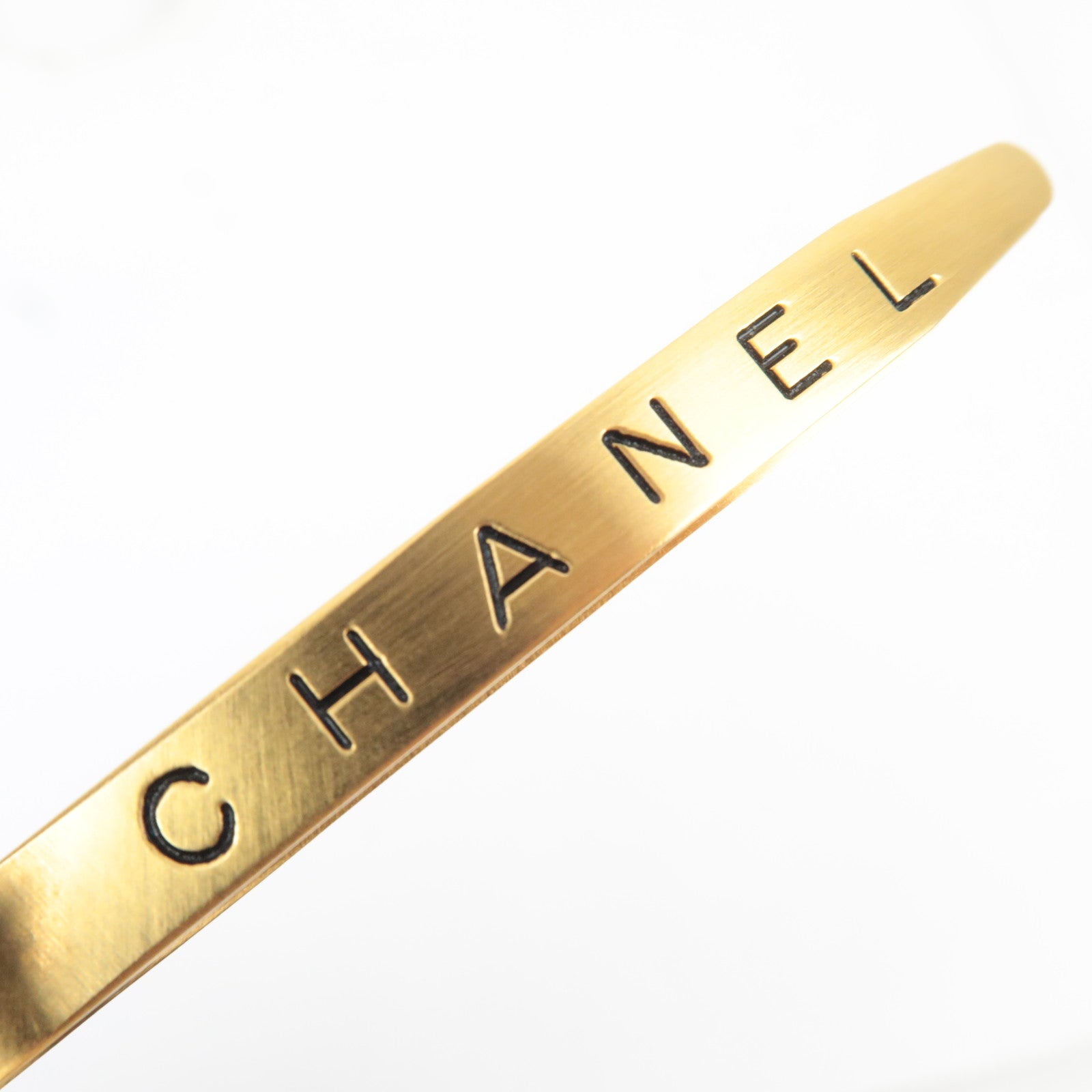 CHANEL Logo Barrette 96A Metal Hair Clip Gold