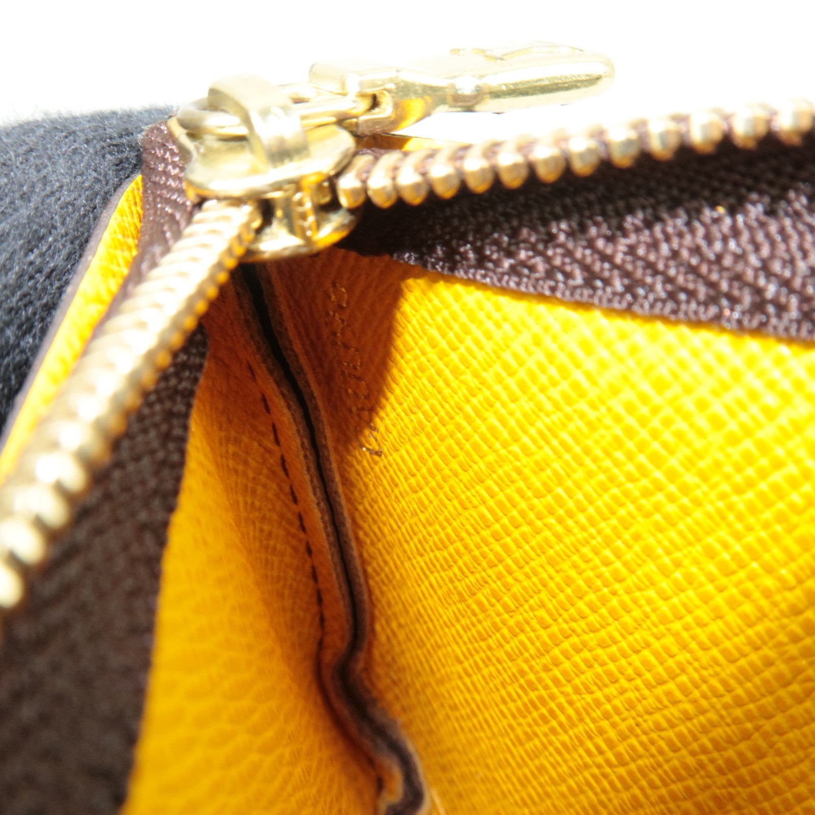 Louis Vuitton Monogram Groom Pochette Cles Coin Case Jaune M60033 CA0096 *Dust bag