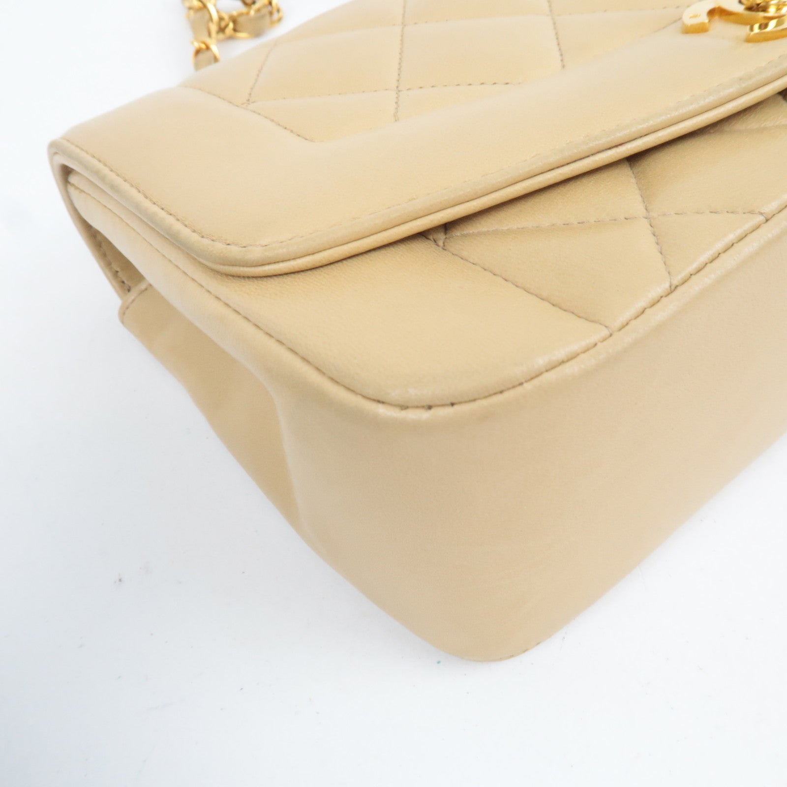 CHANEL Diana Matelasse 23 Lambskin Chain Shoulder Bag Beige A01164 2744599 *Box, Dust bag, G card
