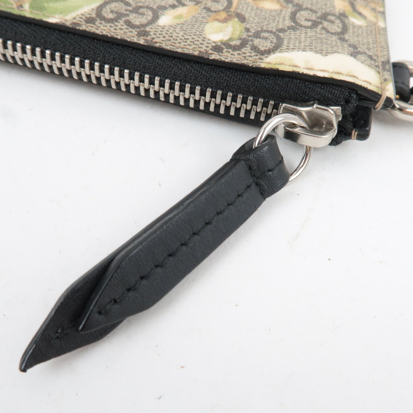 GUCCI GG Blooms Clutch Bag GG Supreme Beige Green 411691