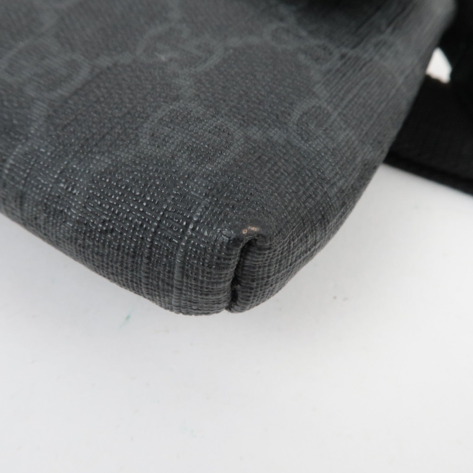 GUCCI GG Supreme Leather Body Waist Bag Black 161833