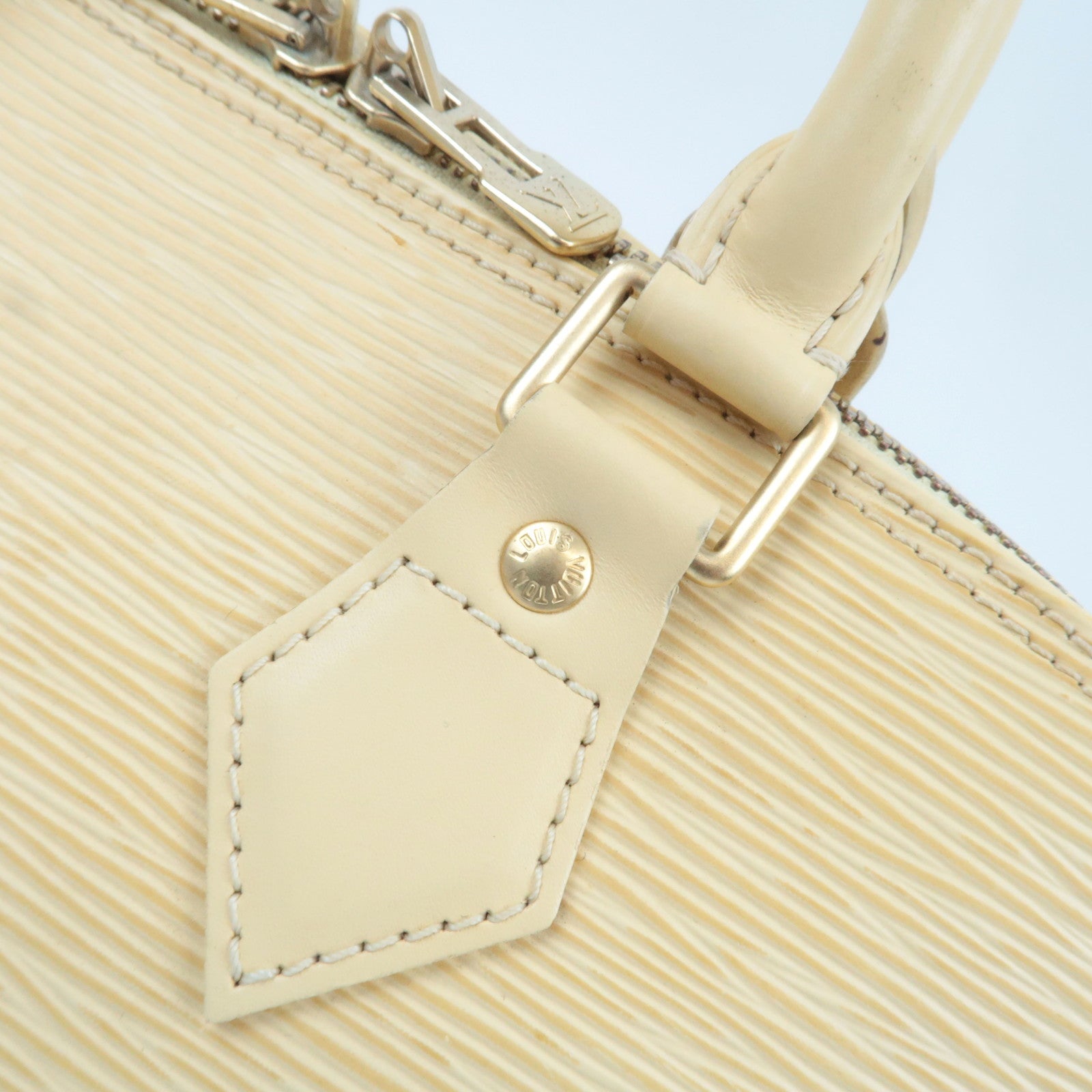 Louis Vuitton Epi Alma Handbag Vanilla M5214A AR1010