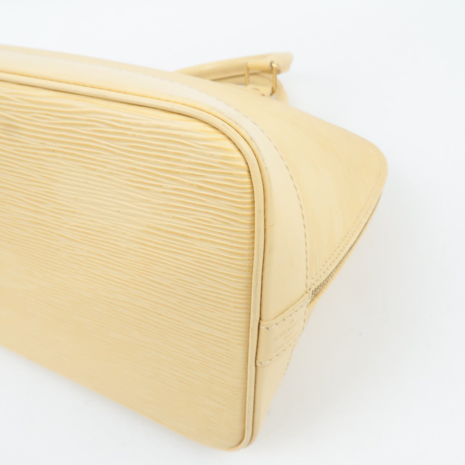 Louis Vuitton Epi Alma Handbag Vanilla M5214A AR1010