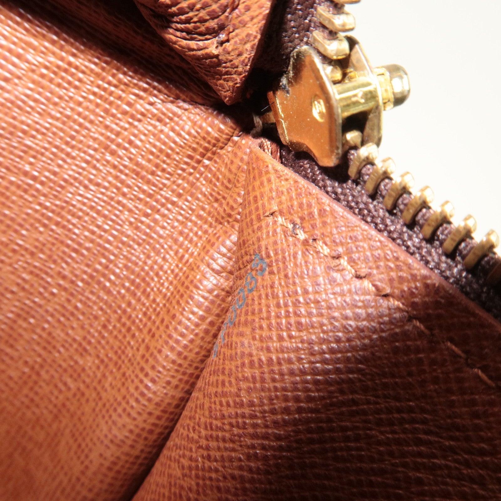 Louis Vuitton Monogram Papillon 30 Handbag M51385 SP0089