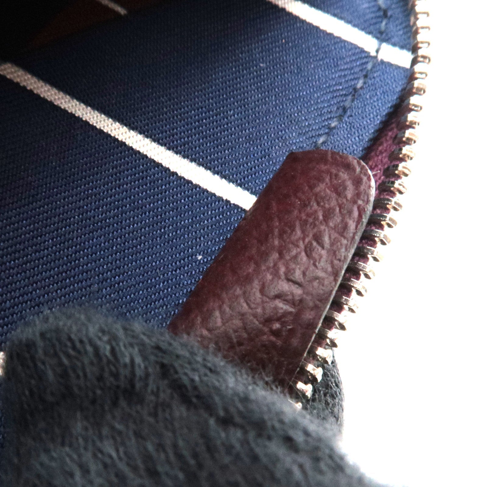 HERMES Azap Compact Mini Silkin Wallet A Stamp (2017) Epsom Bordeaux