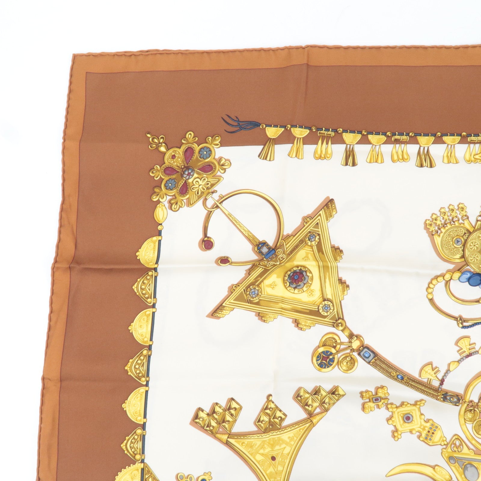 HERMES Carre 90 Scarf PARURES DES SABLES 100% Silk Ivory Brown