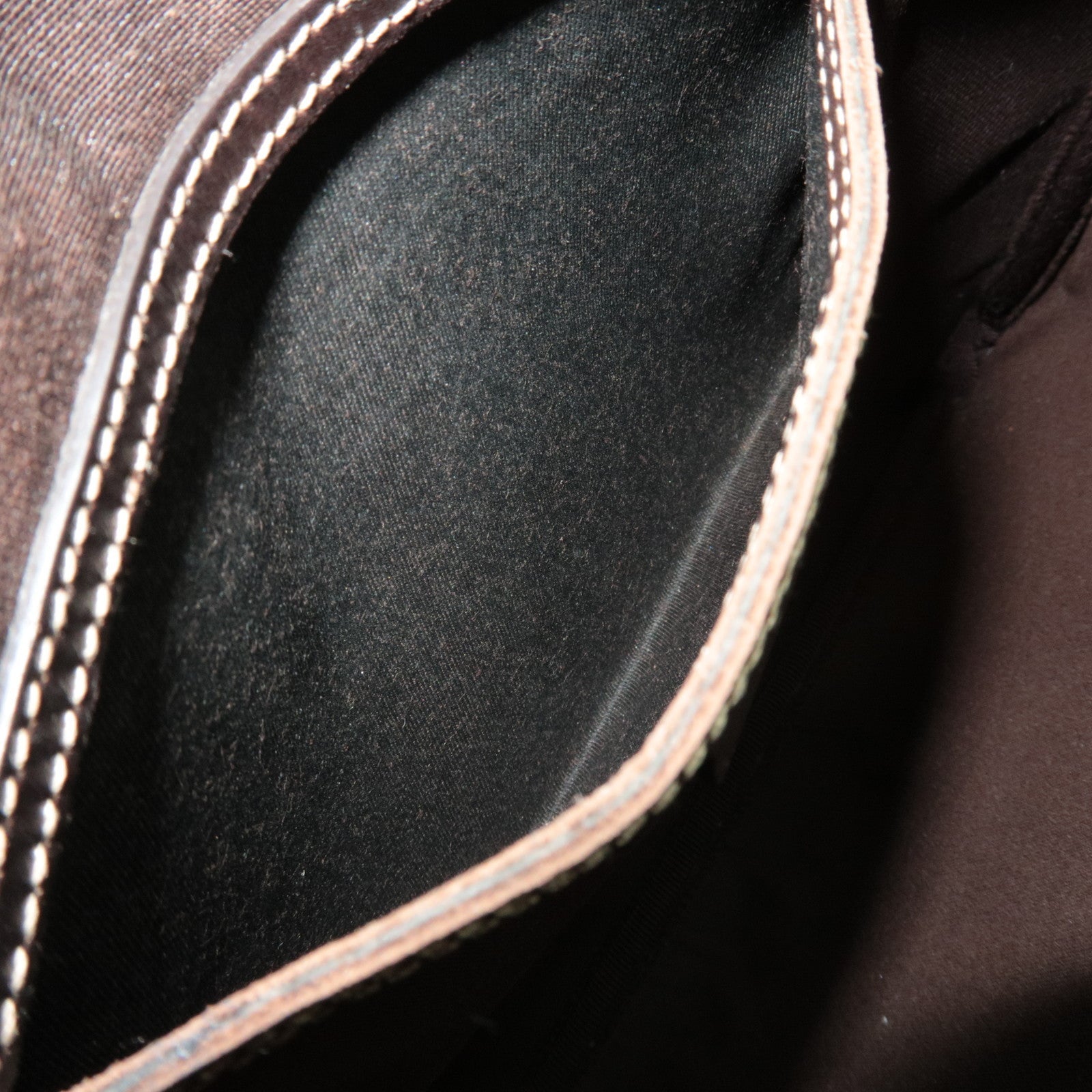 GUCCI Shoulder Bag GG Supreme Leather Beige Brown 295257