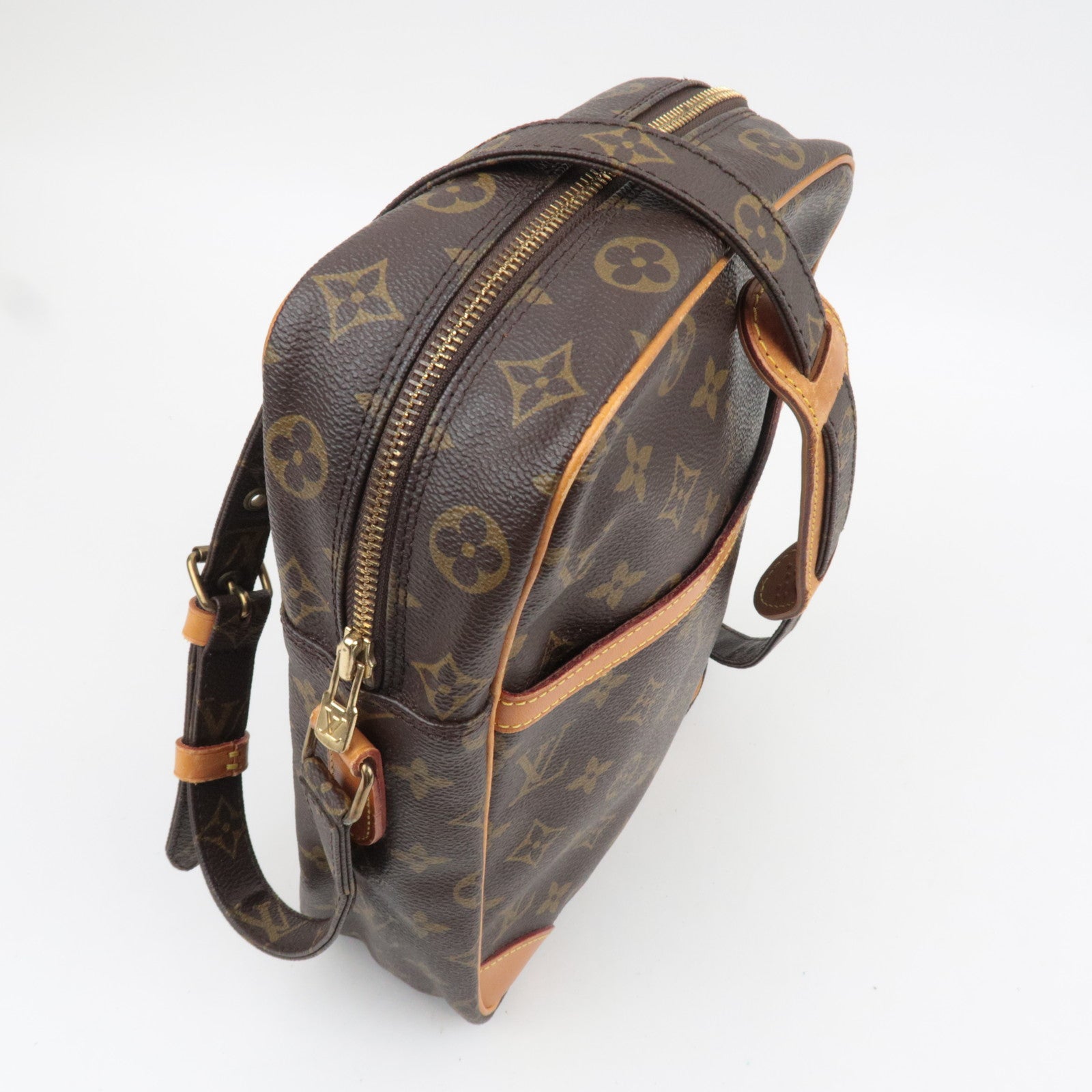 Louis Vuitton Monogram Danube MM Shoulder Bag M45264 8912SL