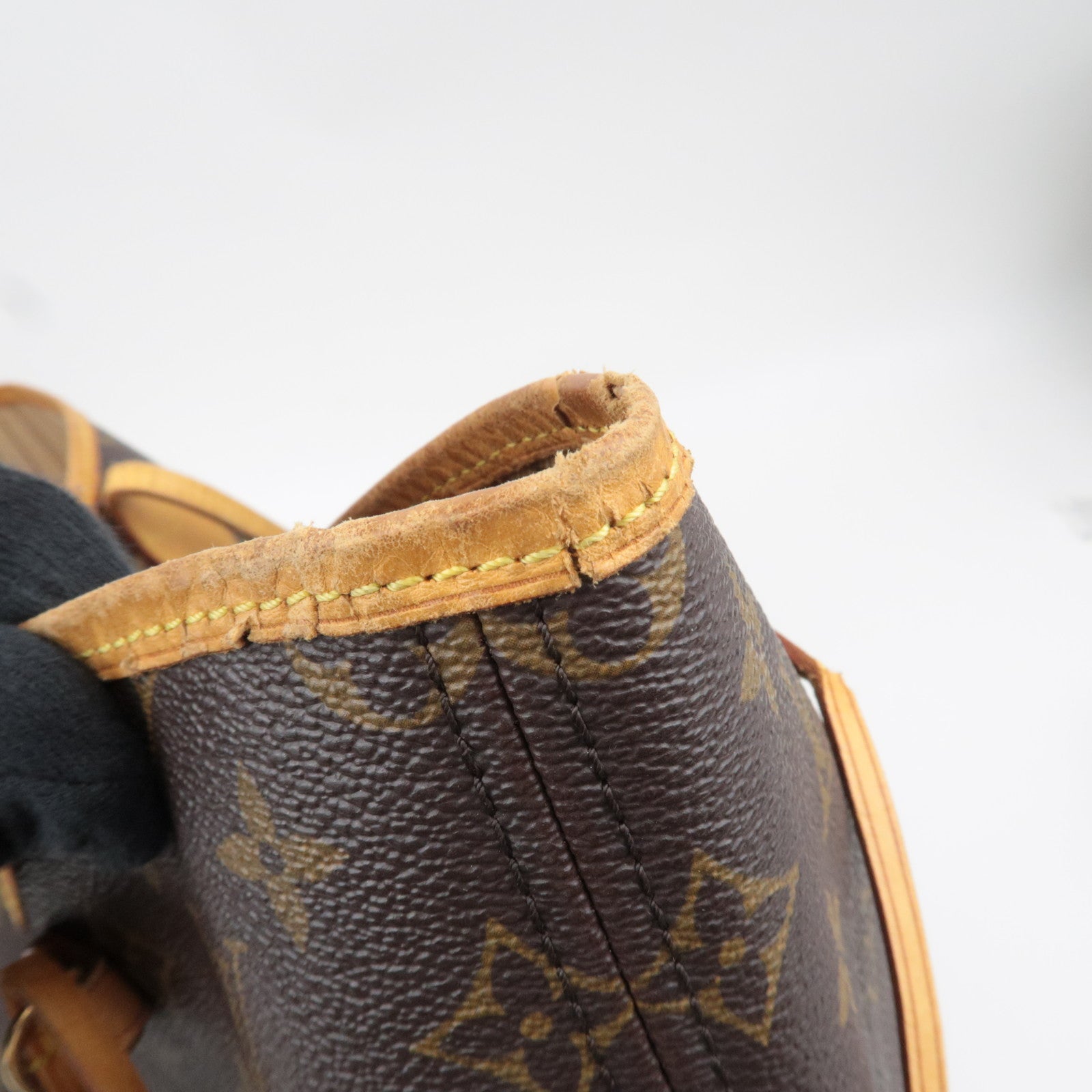 Louis Vuitton Monogram Neverfull GM Tote Bag M40157 FL2057