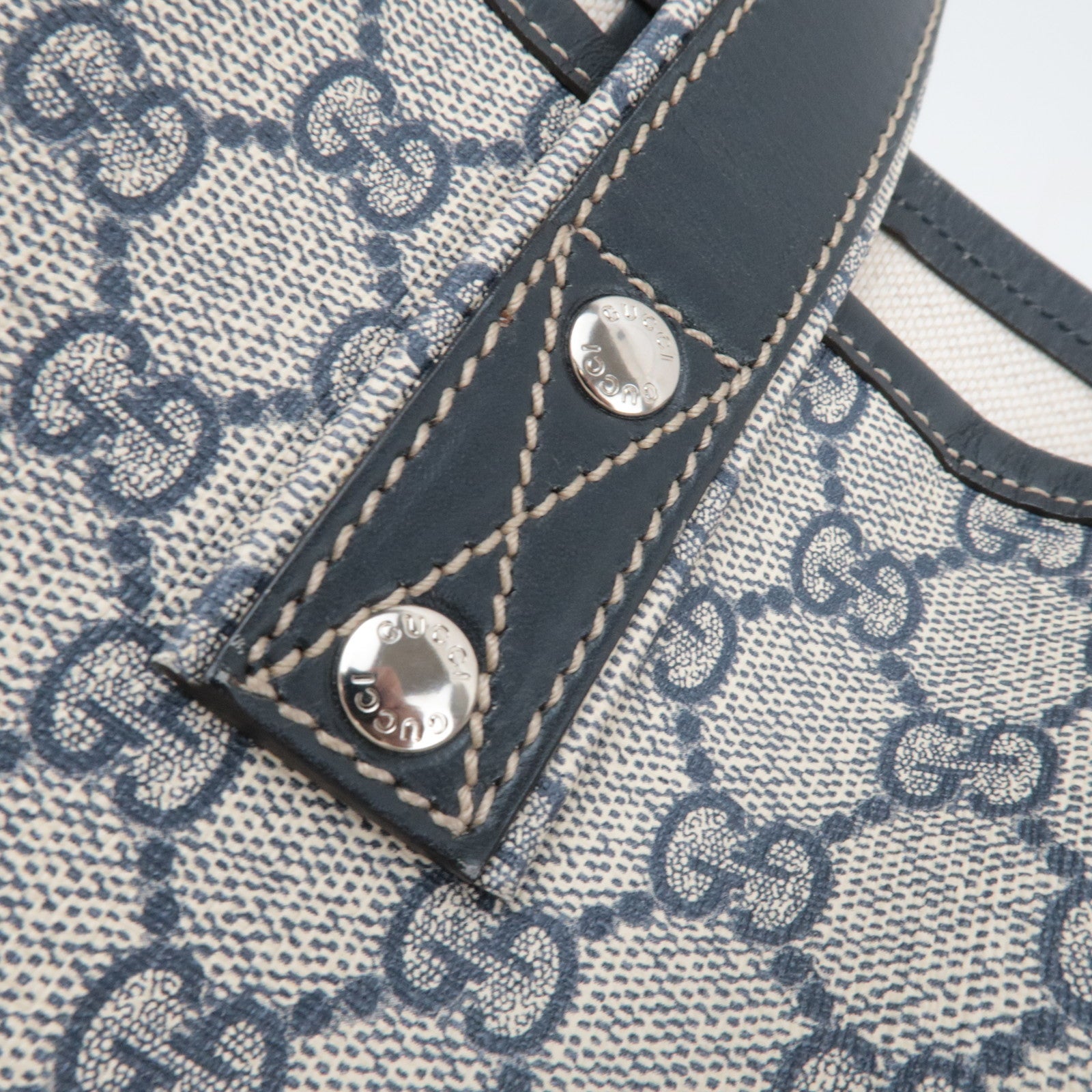 GUCCI Sherry GG Supreme Leather Tote Bag Beige Navy 211134