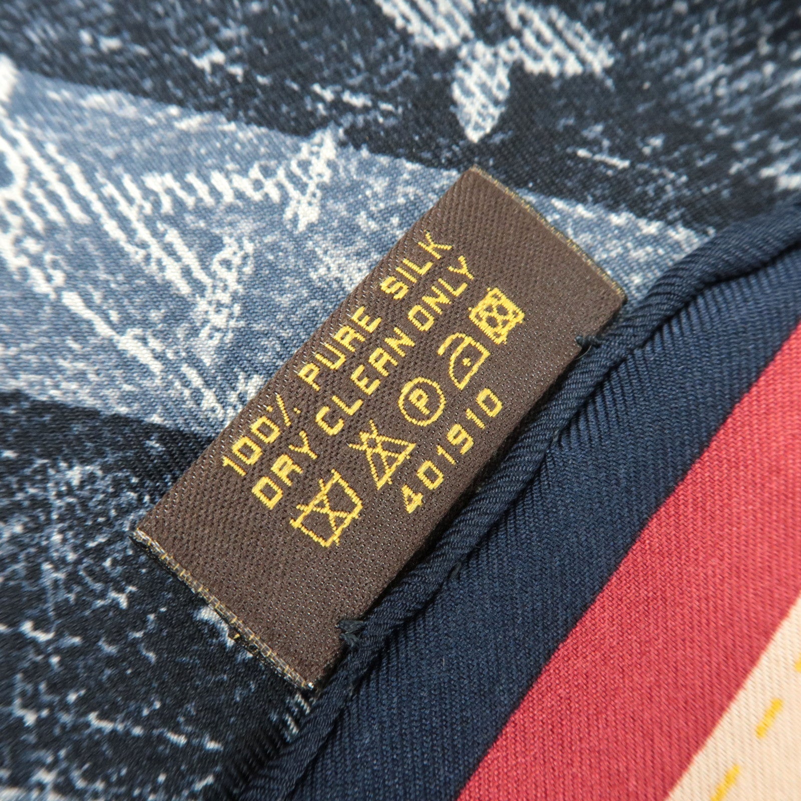 Louis Vuitton Bandana Denim Rayer Trunks & Bags Scarf 100% Silk Navy *Box