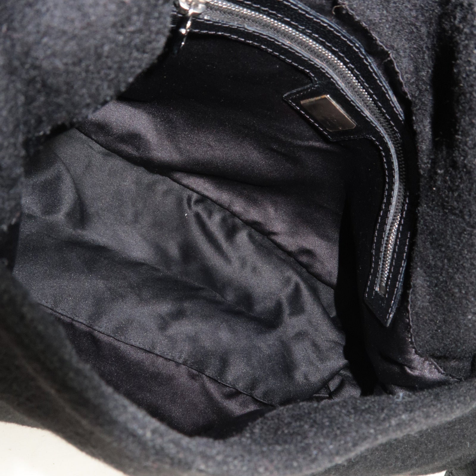 FENDI Mamma Baguette Shoulder Bag Cashmere Leather Black 26325