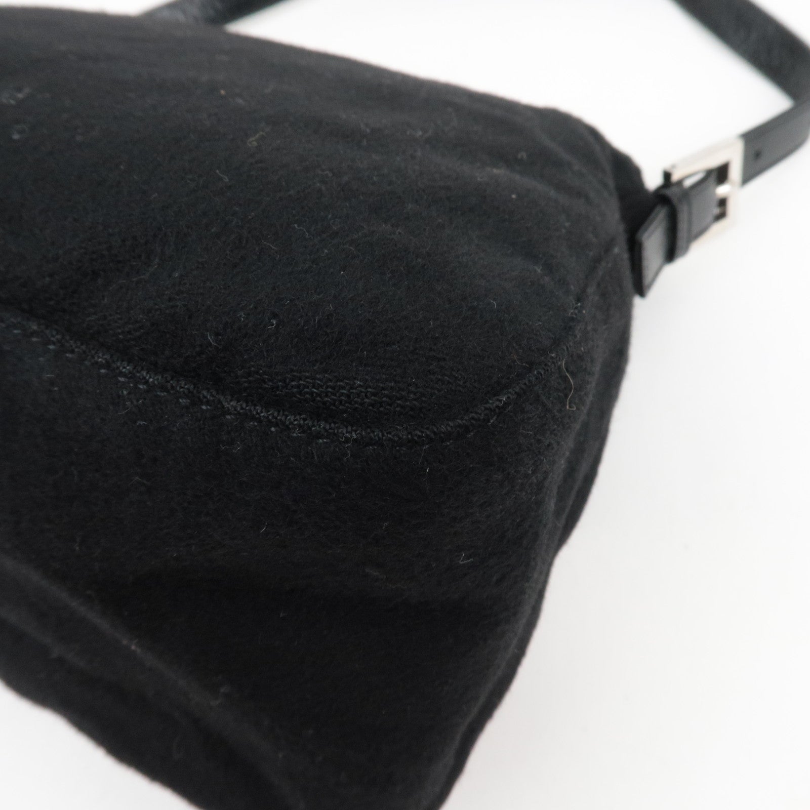 FENDI Mamma Baguette Shoulder Bag Cashmere Leather Black 26325