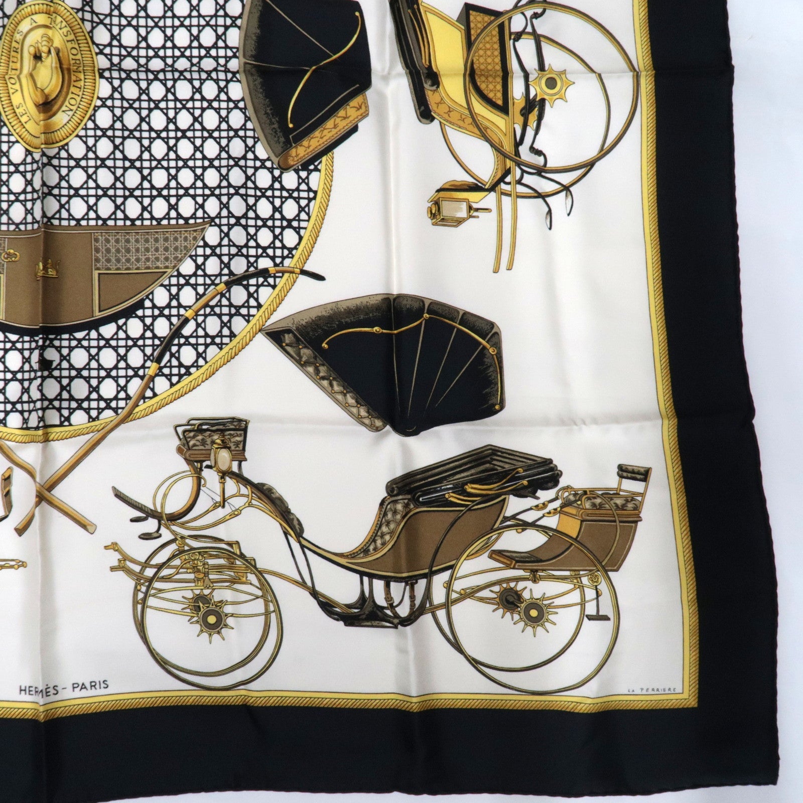 HERMES Carre 90 LES VOITURES A TRANSFORMATION 100% Silk White Black