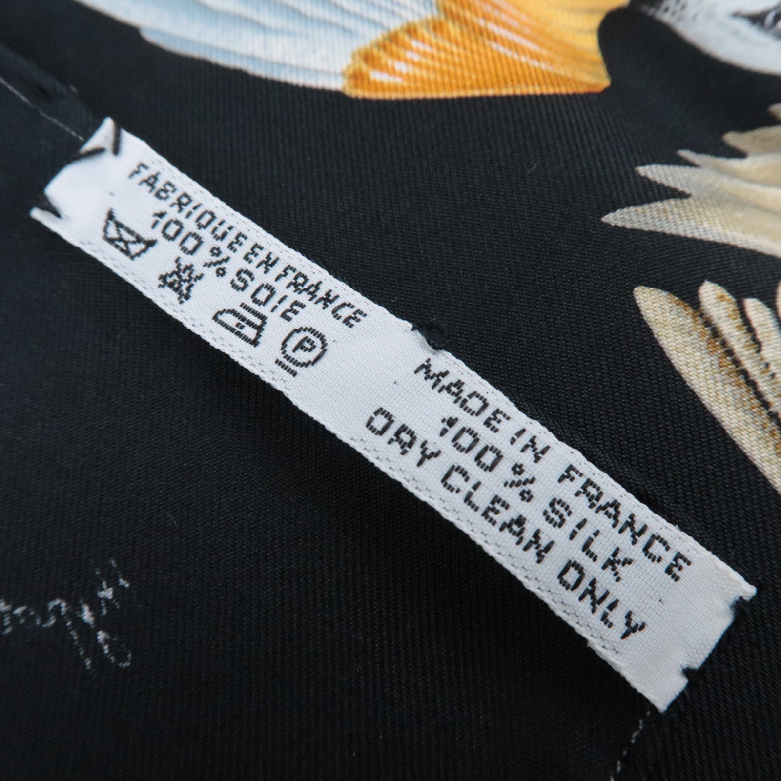 HERMES Carre 90 Scarf L'intrus 100% Silk Black