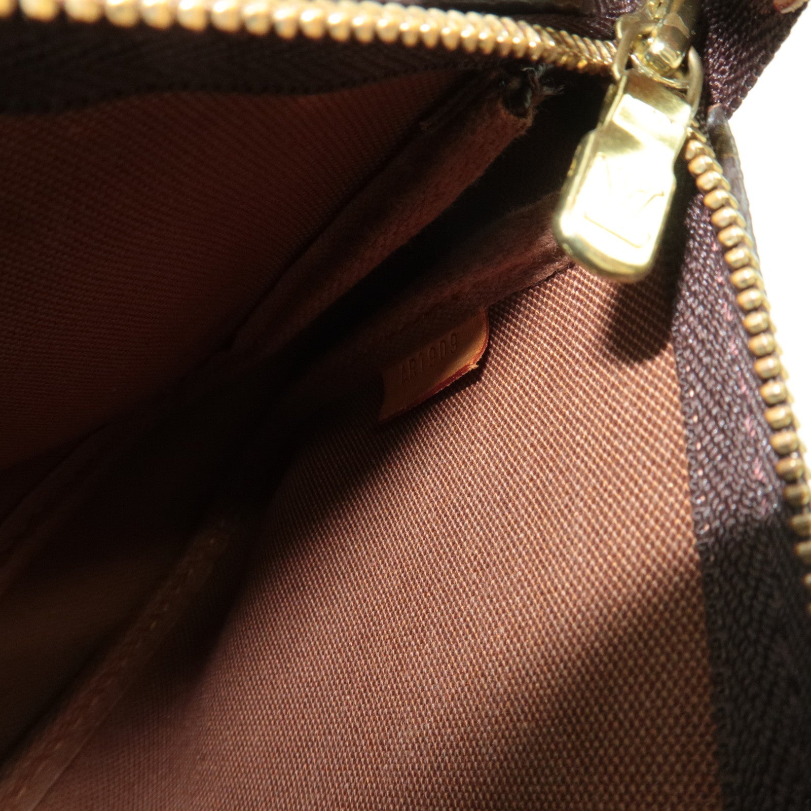 Louis Vuitton Monogram Pochette Accessoires Handbag M51980 AR1909