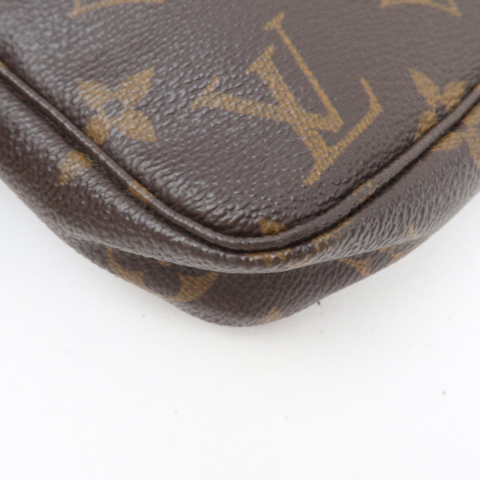 Louis Vuitton Monogram Pochette Accessoires Handbag M51980 VI0040