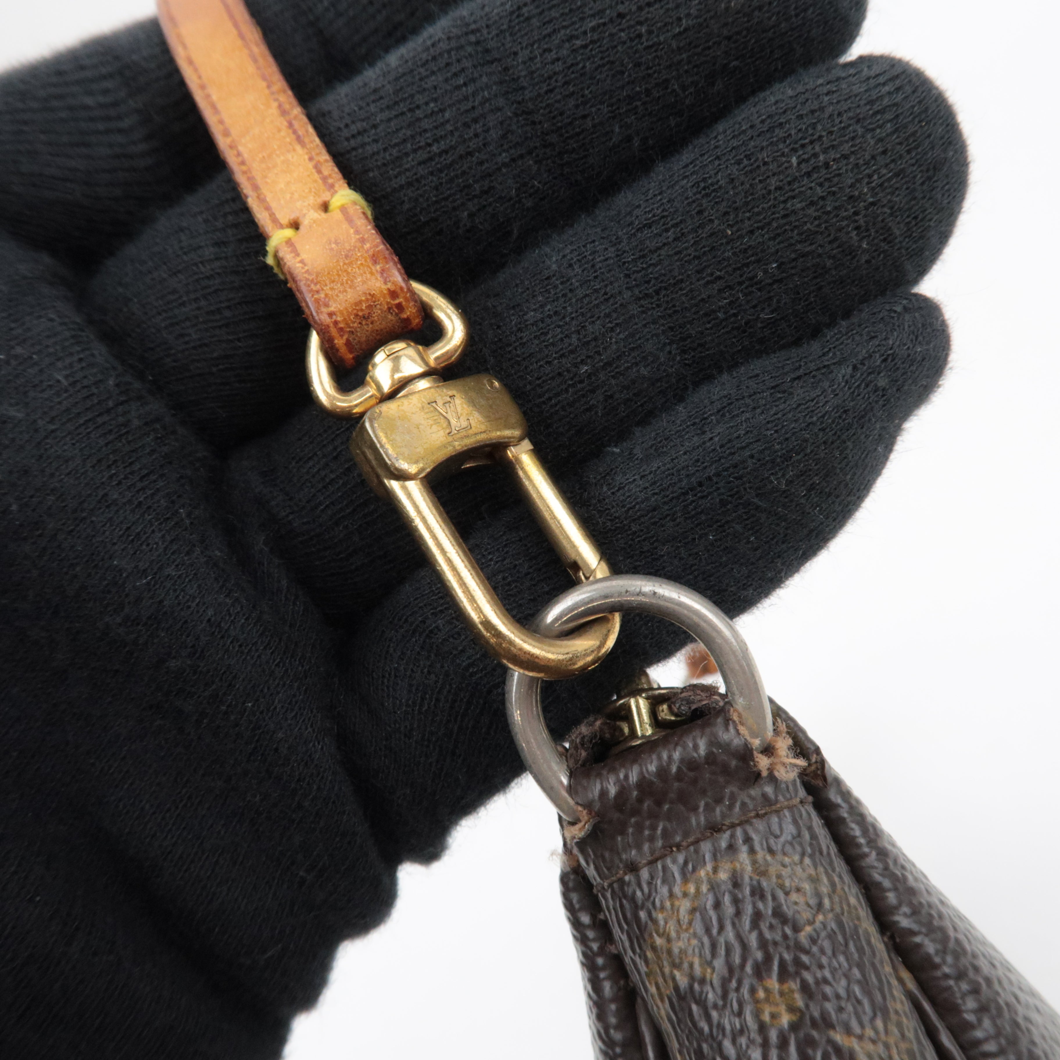 Louis Vuitton Monogram Pochette Accessoires Handbag M51980 AR1001