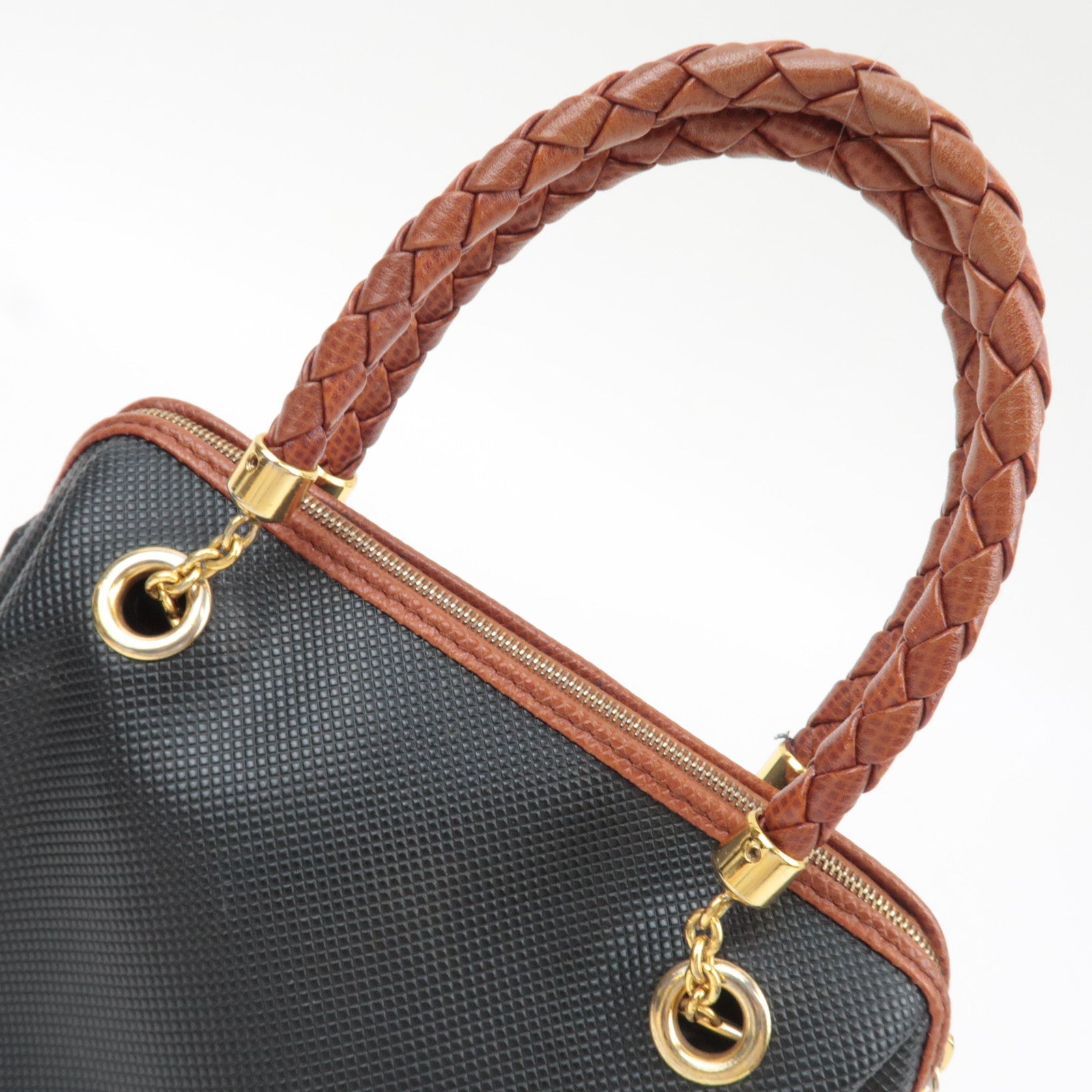 BOTTEGA VENETA Intrecciato Marco Polo Vintage Leather Handbag Black Brown