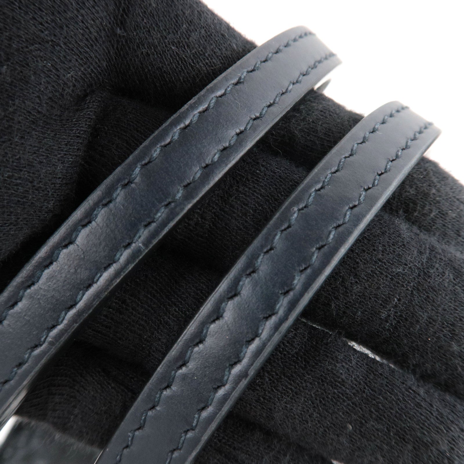 GUCCI GG Blooms GG Supreme Leather Reversible Tote Bag Beige Blue 546317 *Name tag