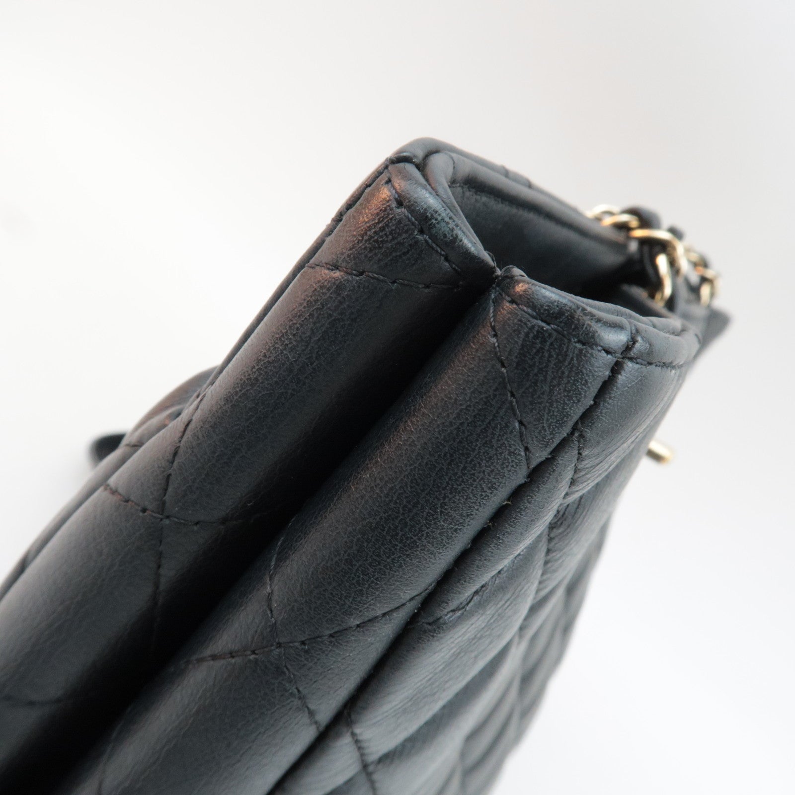 CHANEL Matelasse Chain Tote Bag Lambskin Black Gold HDW 23414323 *Dust bag, G card