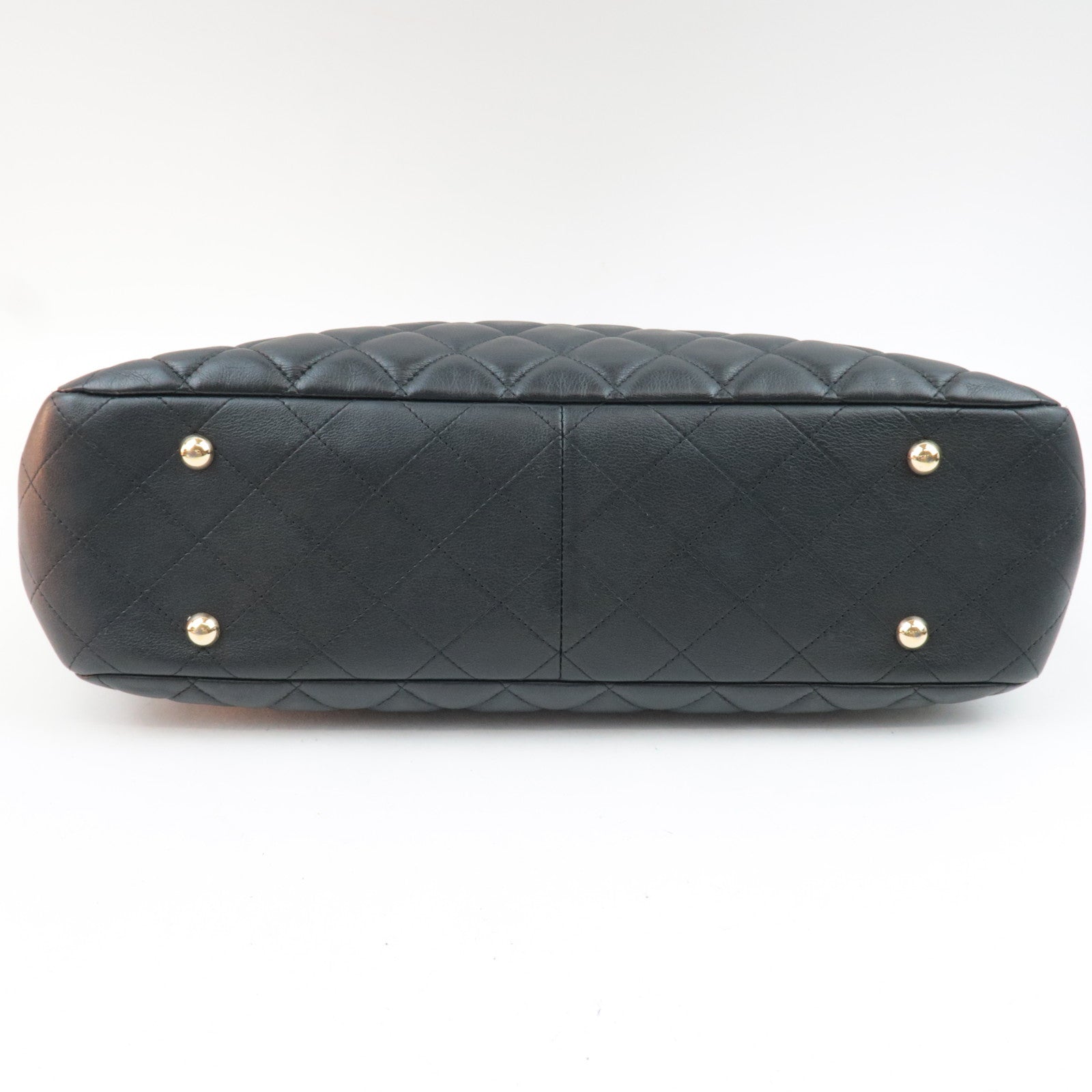 CHANEL Matelasse Chain Tote Bag Lambskin Black Gold HDW 23414323 *Dust bag, G card