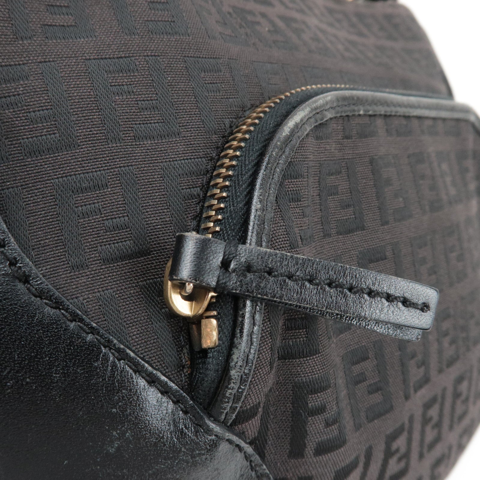 FENDI Zucchino Canvas Leather　Shoulder Bag Black 8BR466 *Dust bag