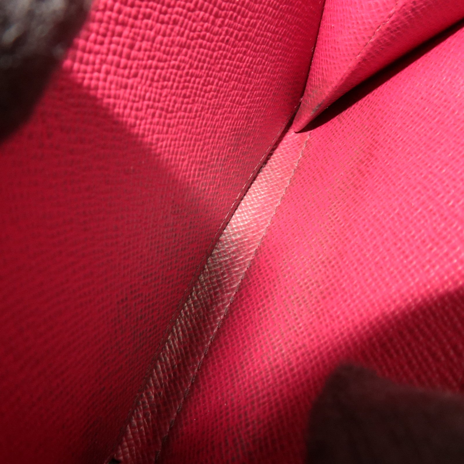 Louis Vuitton Epi Zippy Coin Purse Fuchsia M60383