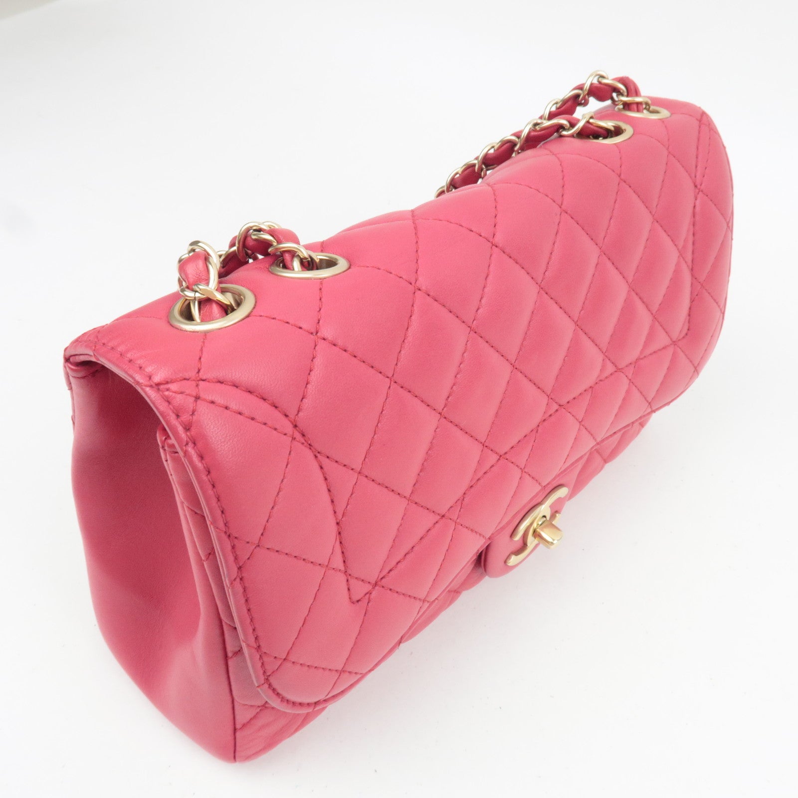 CHANEL Matelasse Chain Shoulder Bag Lambskin Pink 21987136 *Dust bag, G card