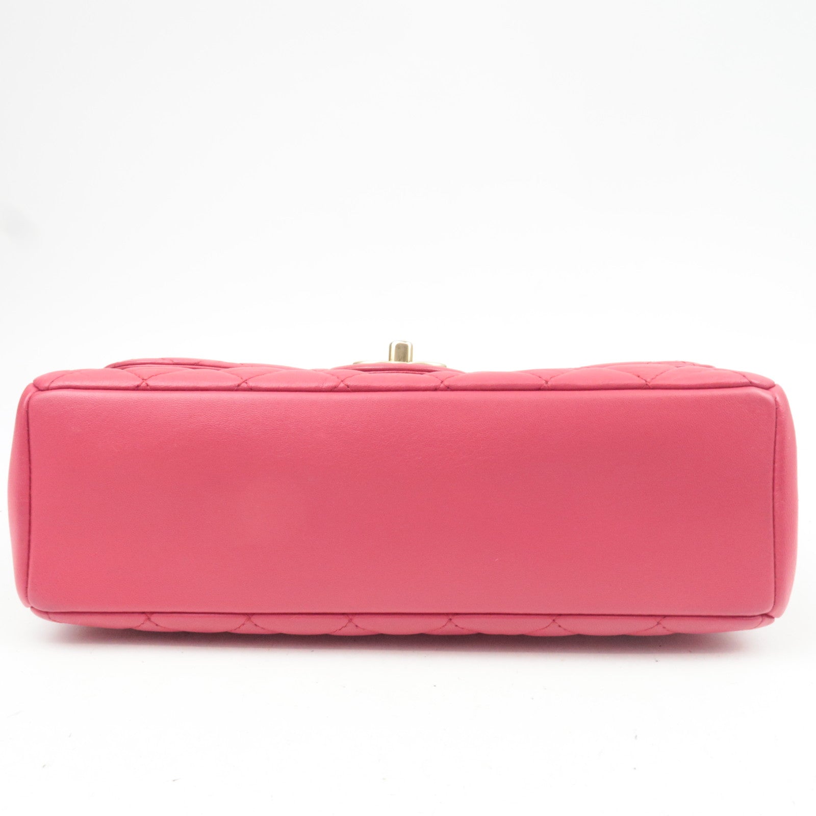 CHANEL Matelasse Chain Shoulder Bag Lambskin Pink 21987136 *Dust bag, G card