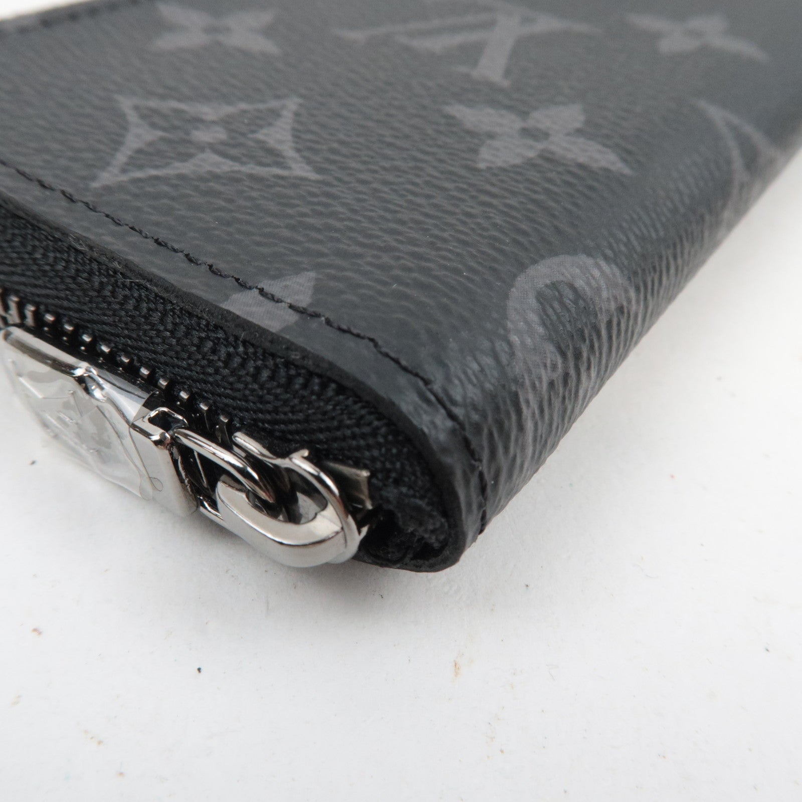 Louis Vuitton Monogram Eclipse Zippy Coin Purse M81662