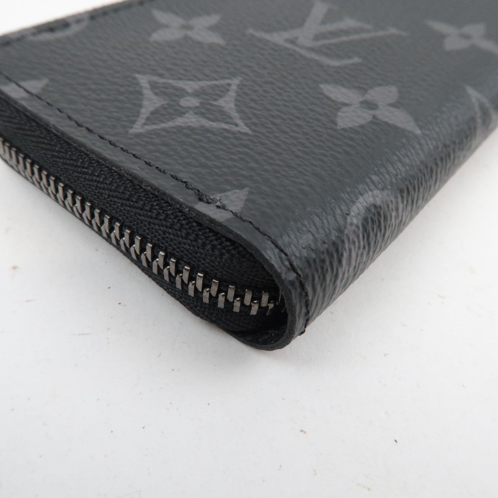 Louis Vuitton Monogram Eclipse Zippy Coin Purse M81662