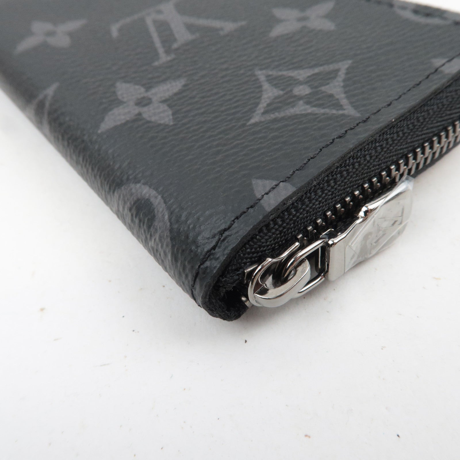 Louis Vuitton Monogram Eclipse Zippy Coin Purse M81662