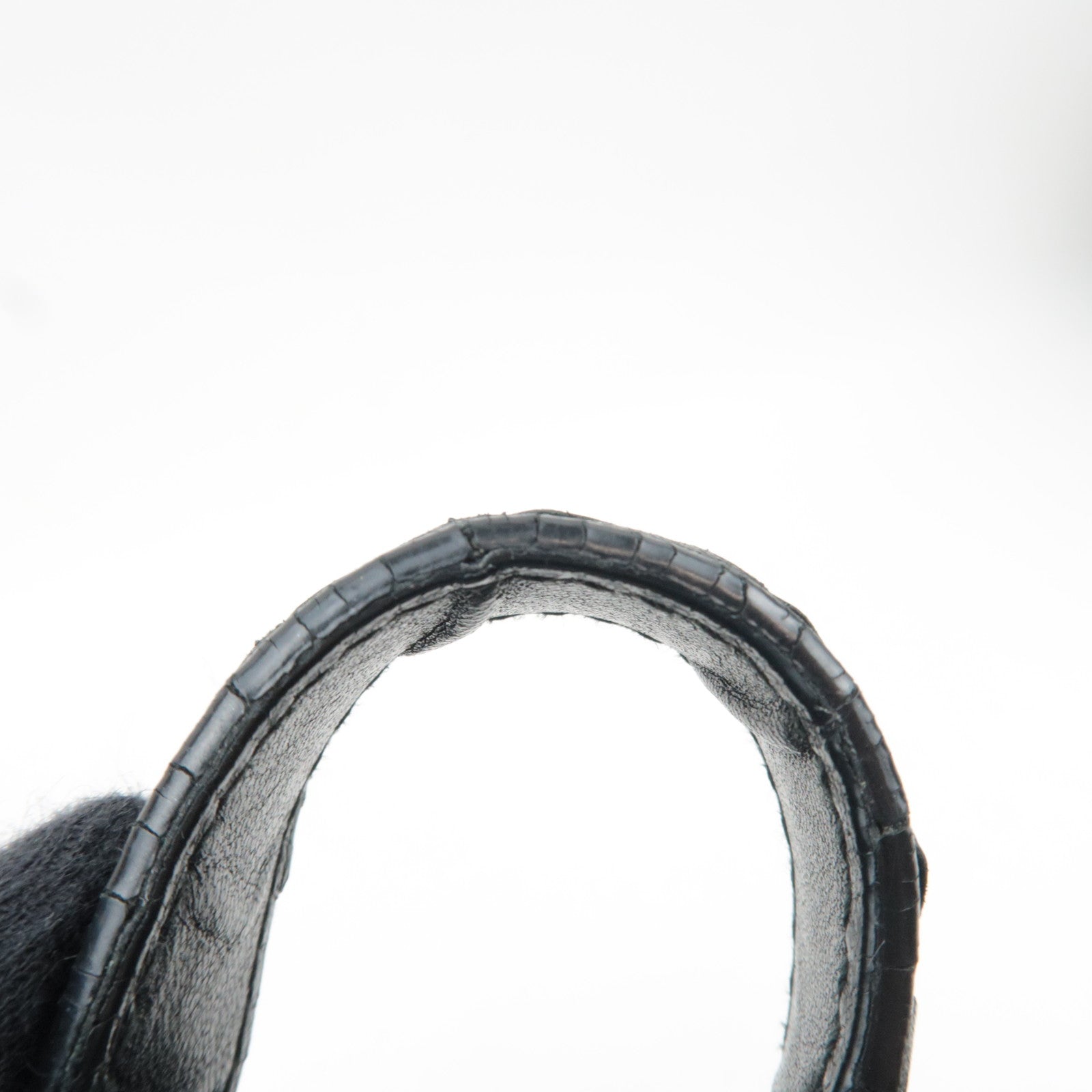 BOTTEGA VENETA Intrecciato Medium Garda Shoulder Bag Leather Black 179320 *Dust bag, Mirror