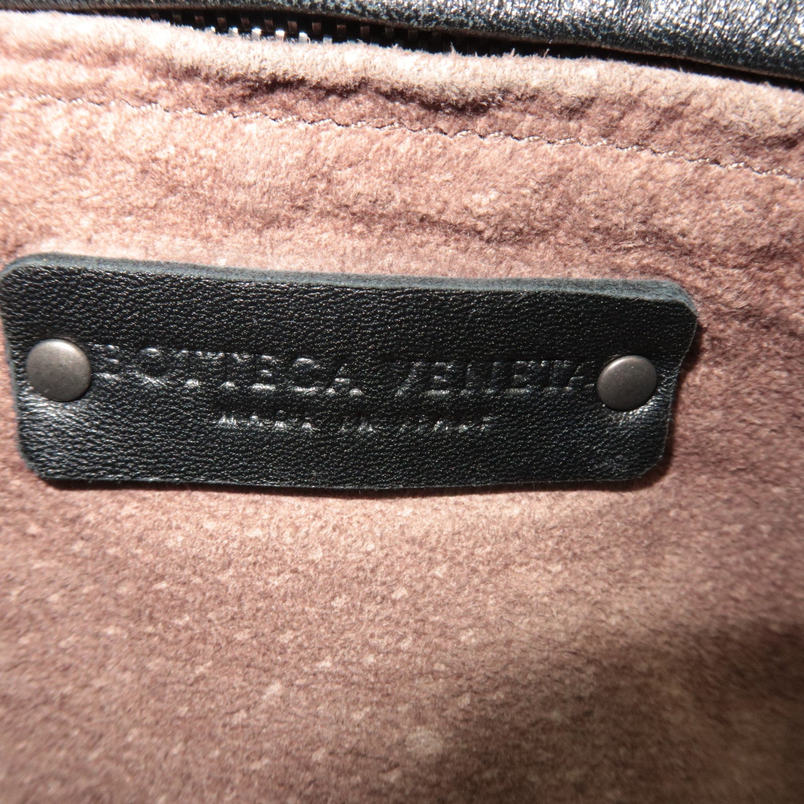 BOTTEGA VENETA Intrecciato Medium Garda Shoulder Bag Leather Black 179320 *Dust bag, Mirror