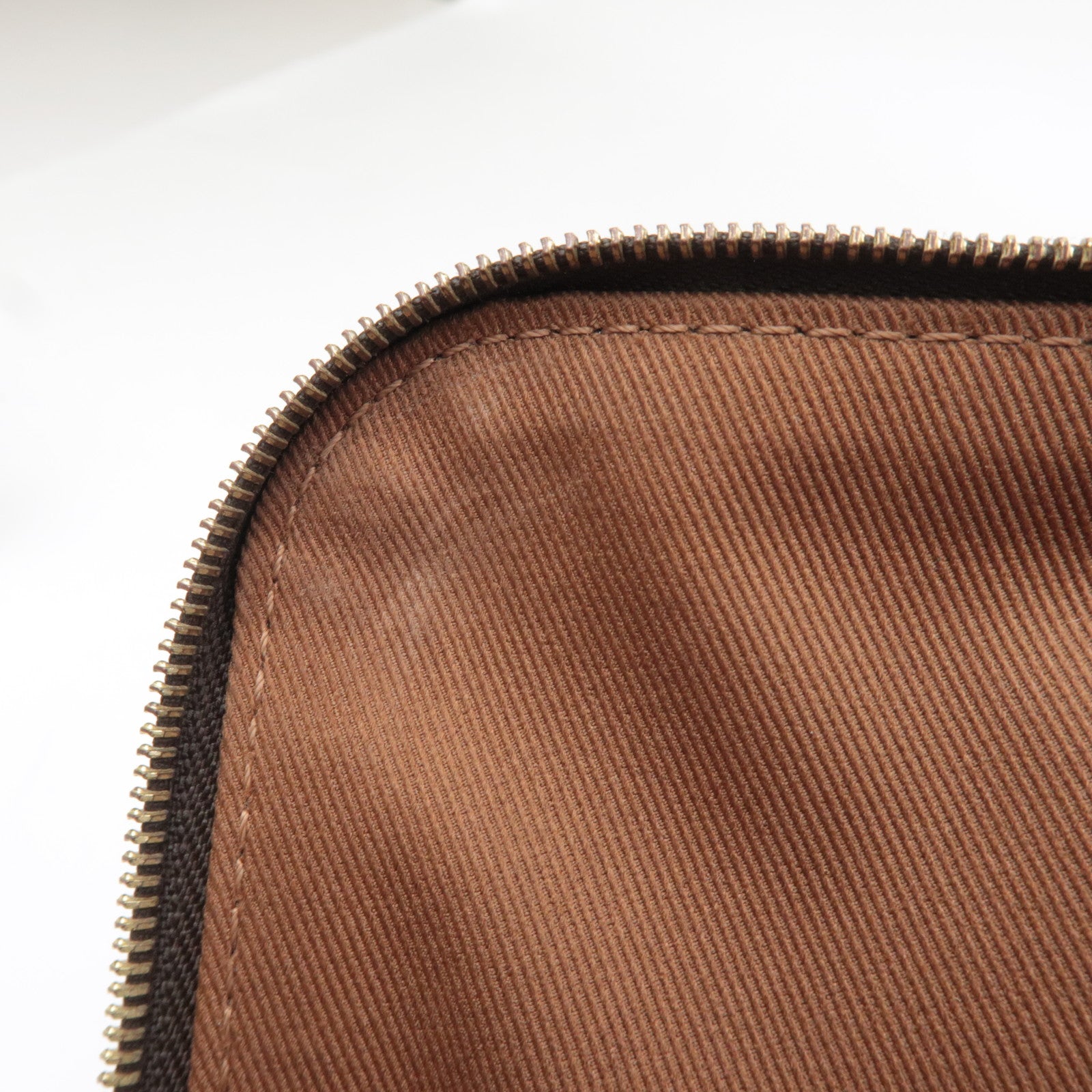 Louis Vuitton Monogram Etui Voyage MM Clutch Bag M44499