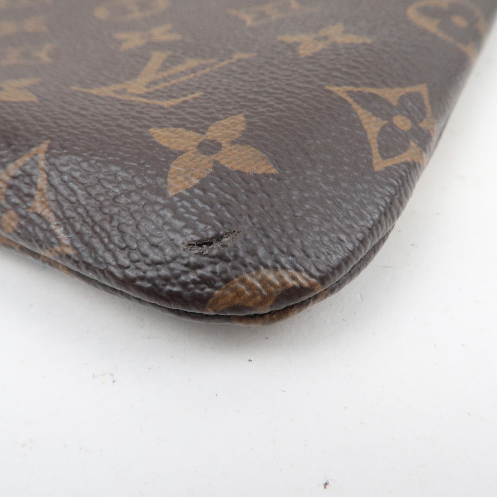 Louis Vuitton Monogram Etui Voyage MM Clutch Bag M44499