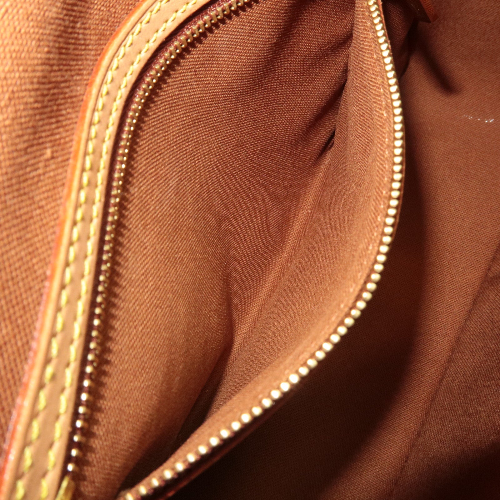 Louis Vuitton Monogram Mini Looping Shoulder Bag M51147