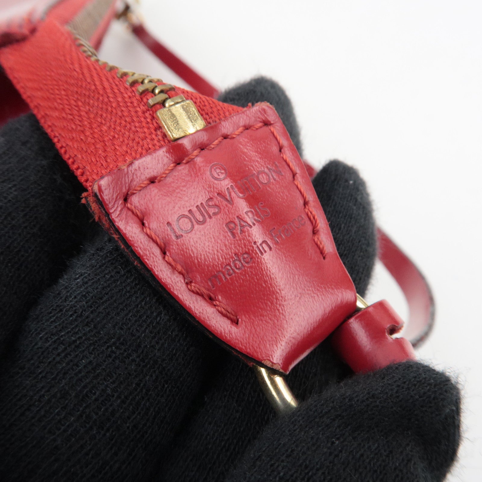 Louis Vuitton Epi Pochette Accessoires Handbag Castilian Red M52947