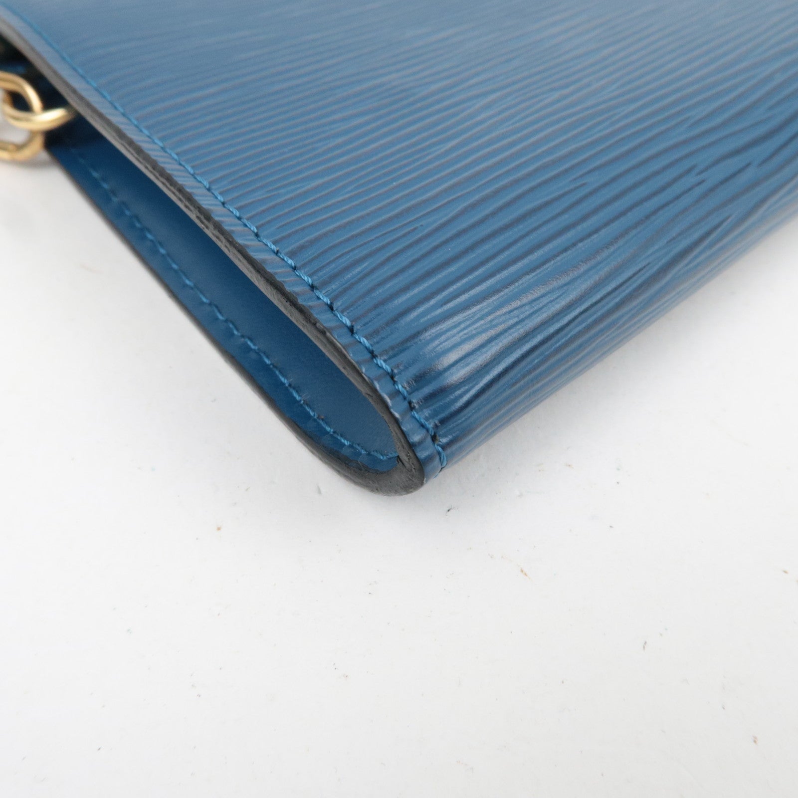 Louis Vuitton Epi Pochette Accessoires Handbag Toledo Blue M52945