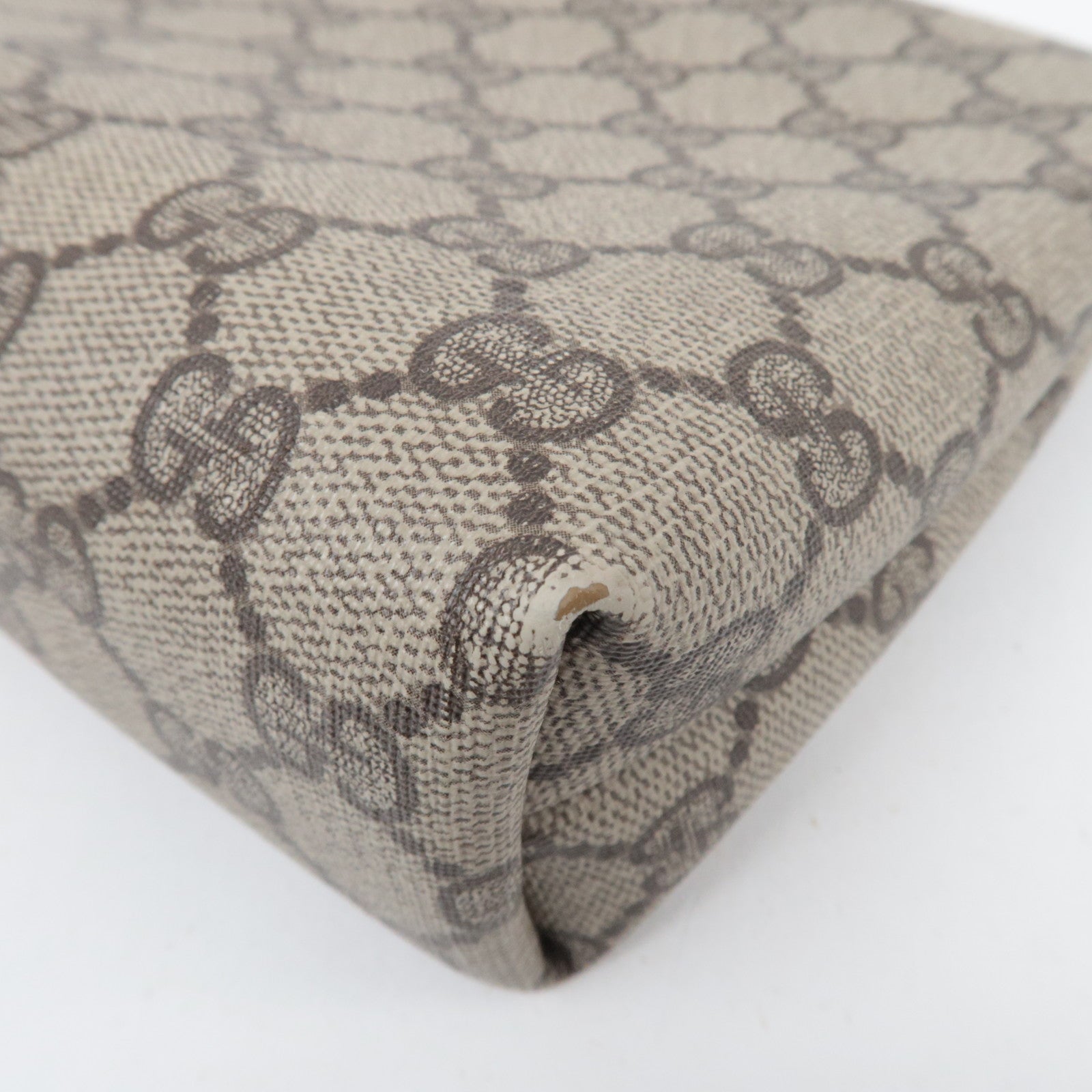 GUCCI Old Gucci Pouch GG Plus Leather Beige 039.4494.39