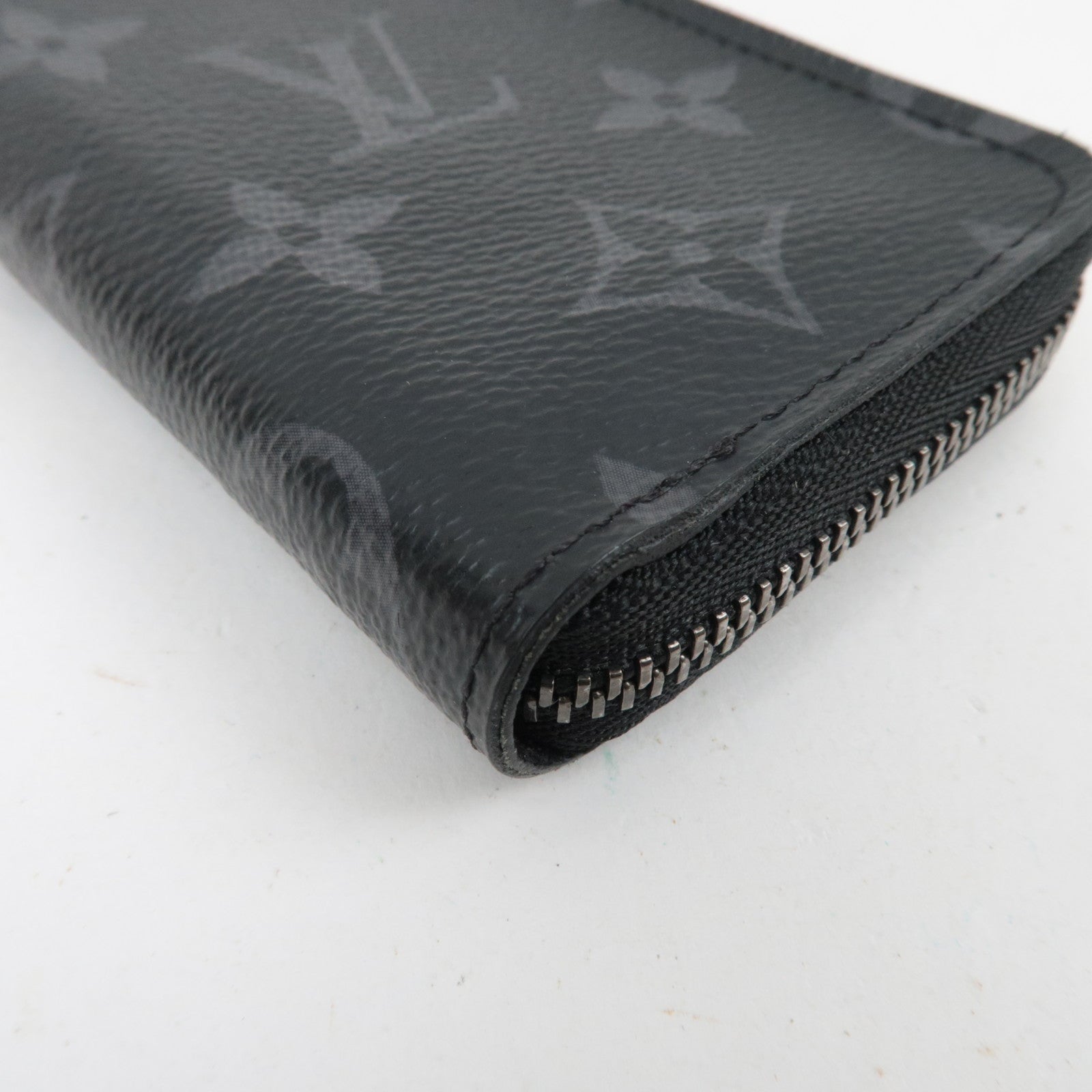 Louis Vuitton Monogram Eclipse Zippy Coin Purse Vertical M81662 *Box, Dust bag