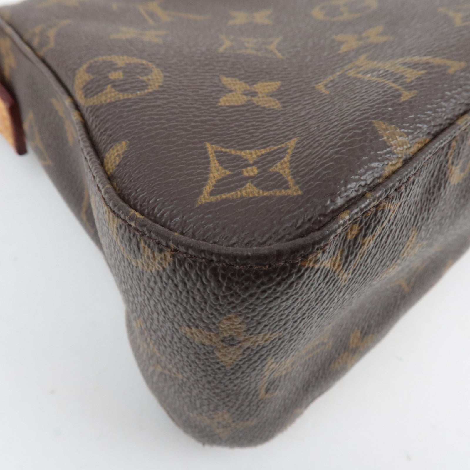 Louis Vuitton Monogram Mini Looping Shoulder Bag M51147