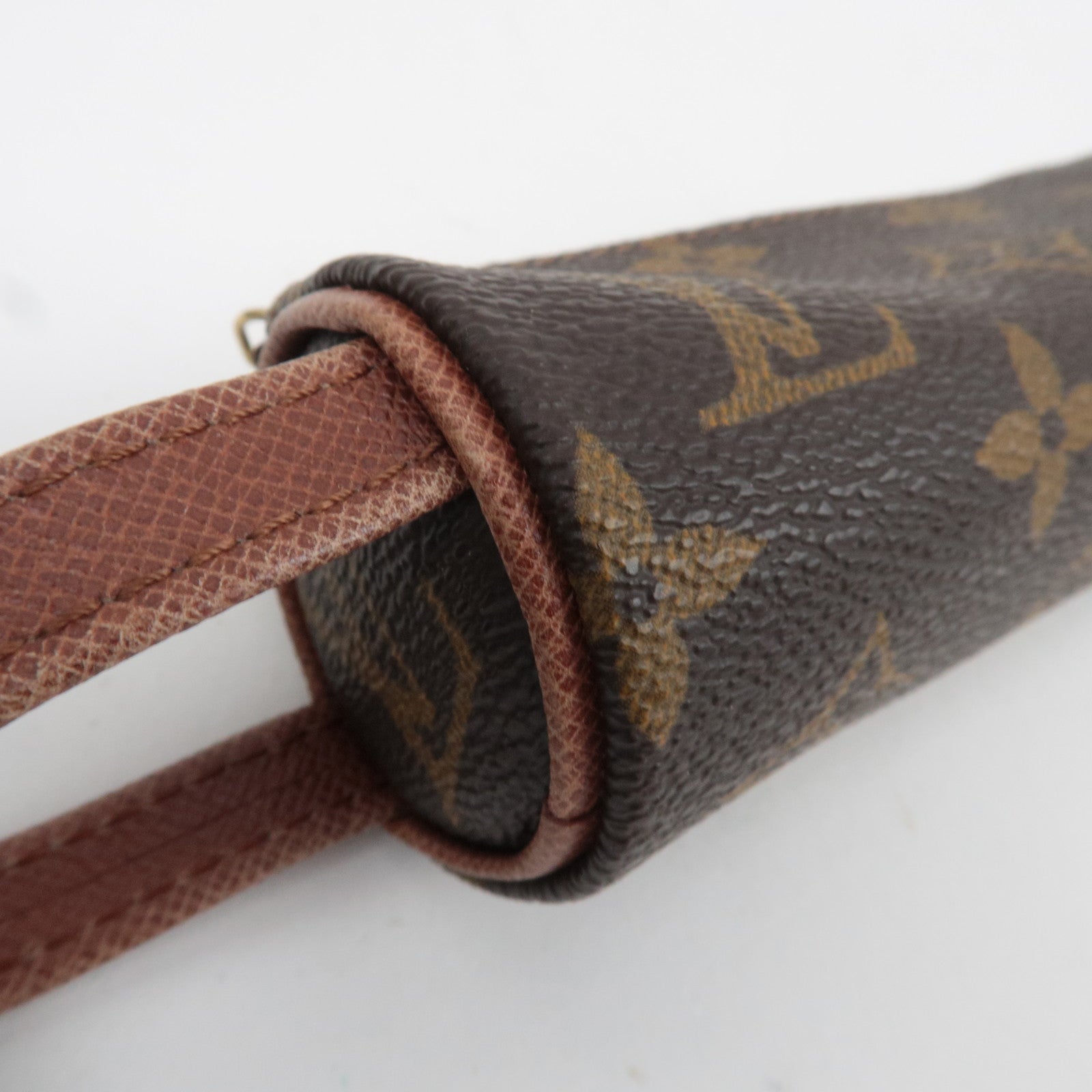 Louis Vuitton Monogram Etui 3 Ball de Golf Ball Case Mini Pouch M5824