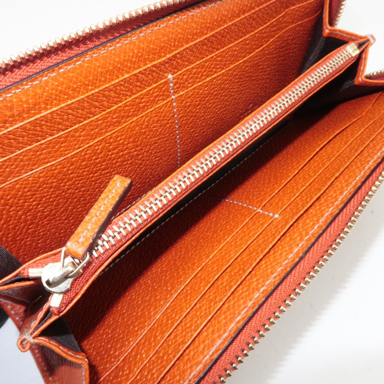 GUCCI GG Canvas Round Zipper Long Wallet Beige 323403