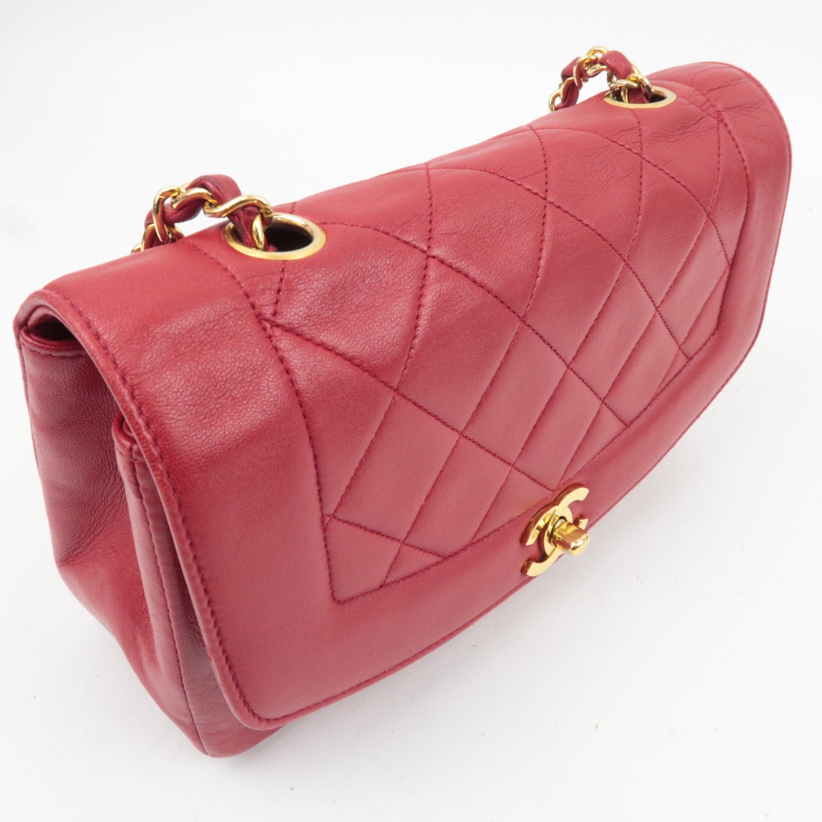 CHANEL Matelasse Diana 22 Chain Shoulder Bag Lambskin Red Gold HDW 1703775 *G Card