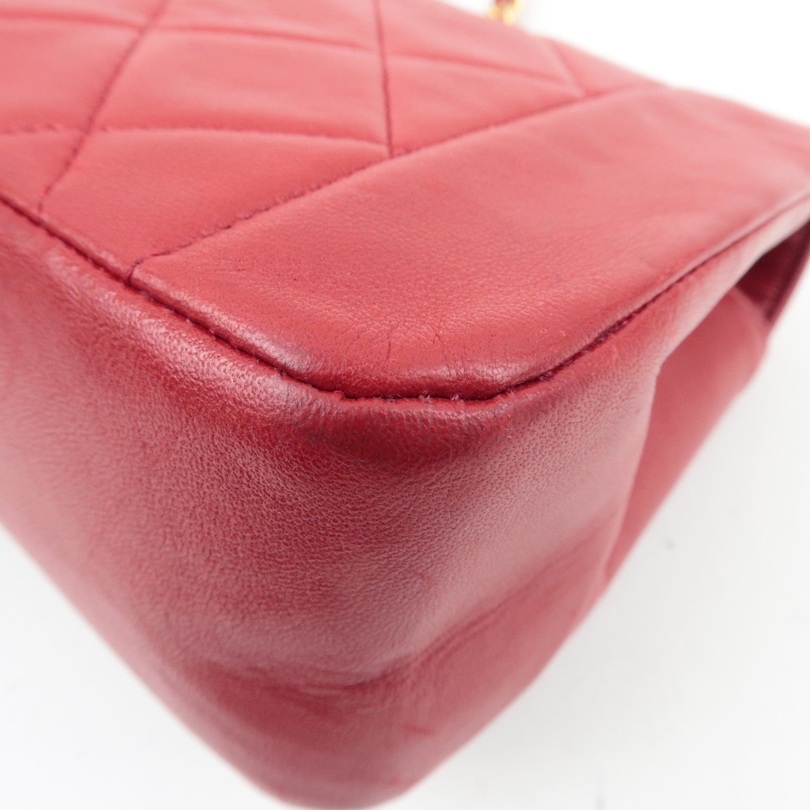 CHANEL Matelasse Diana 22 Chain Shoulder Bag Lambskin Red Gold HDW 1703775 *G Card