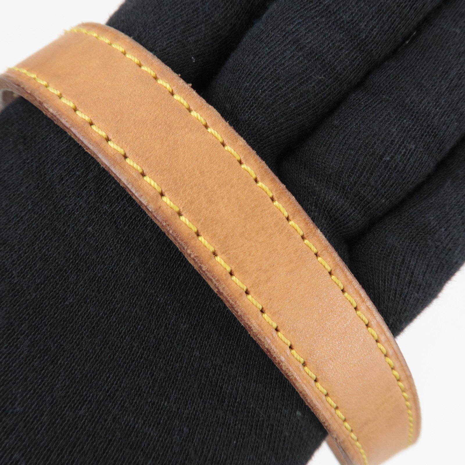 Louis Vuitton Monogram Pochette Croissant Shoulder Bag M51510