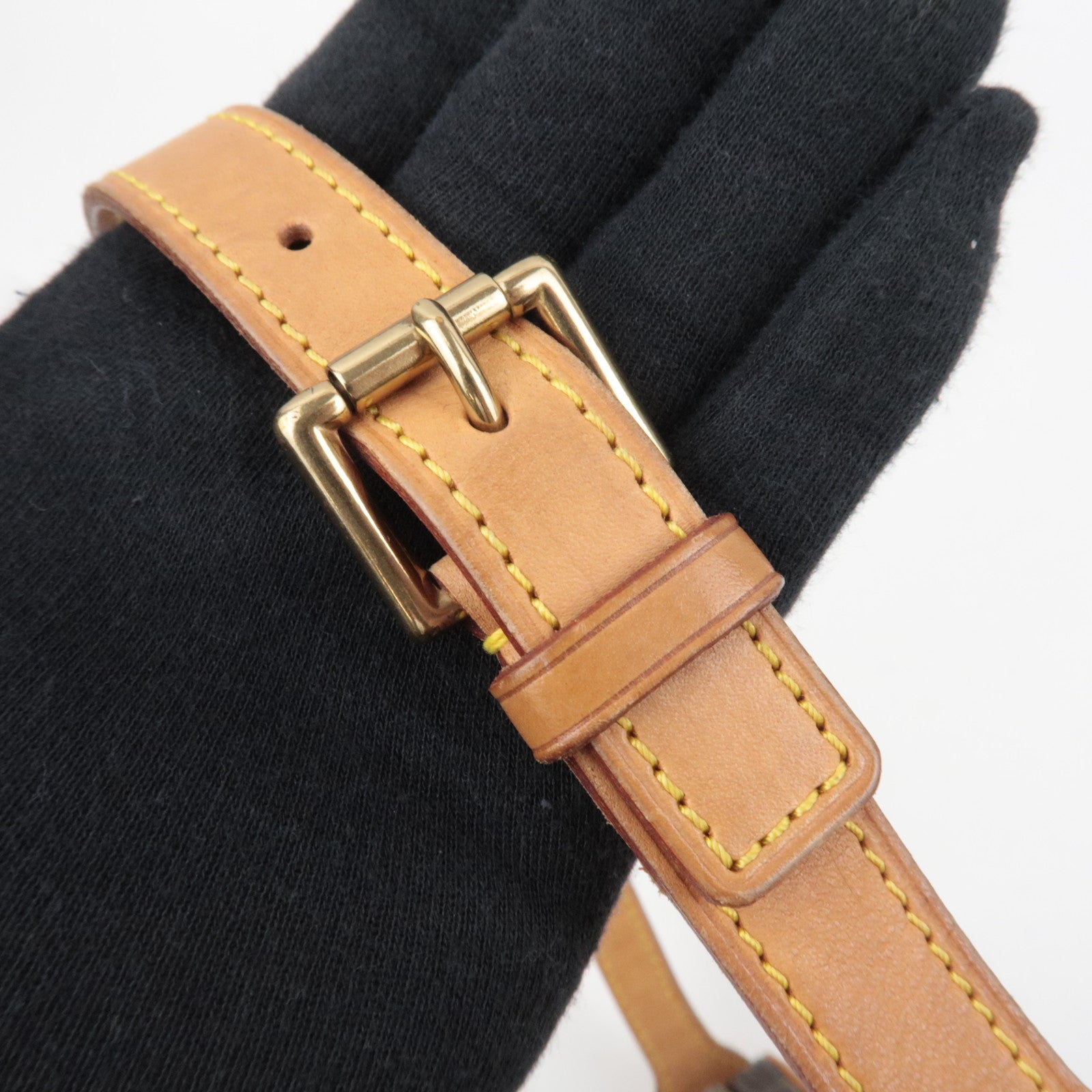 Louis Vuitton Monogram Pochette Croissant Shoulder Bag M51510